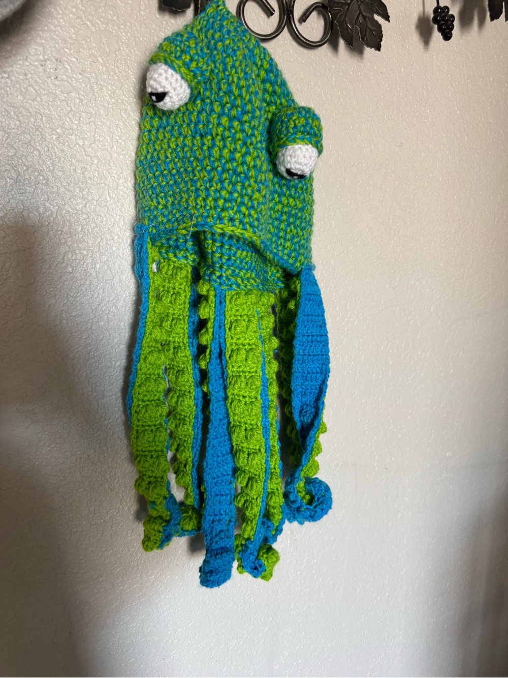 Handmade Crochet Jellyfish  octopus Hat in Bright Green & Aqua nwot adult size